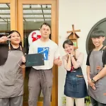 Redpanda Hostel & Cafe