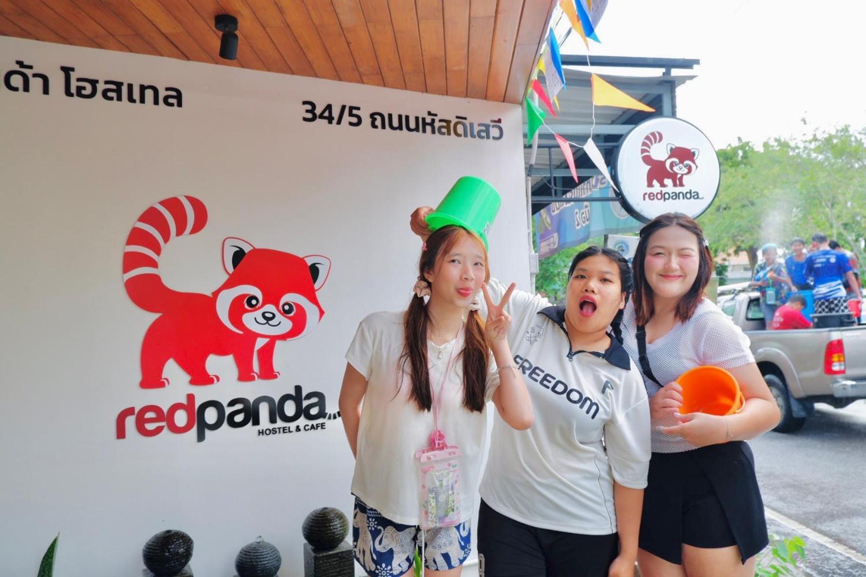 Auberge de jeunesse Redpanda & Cafe