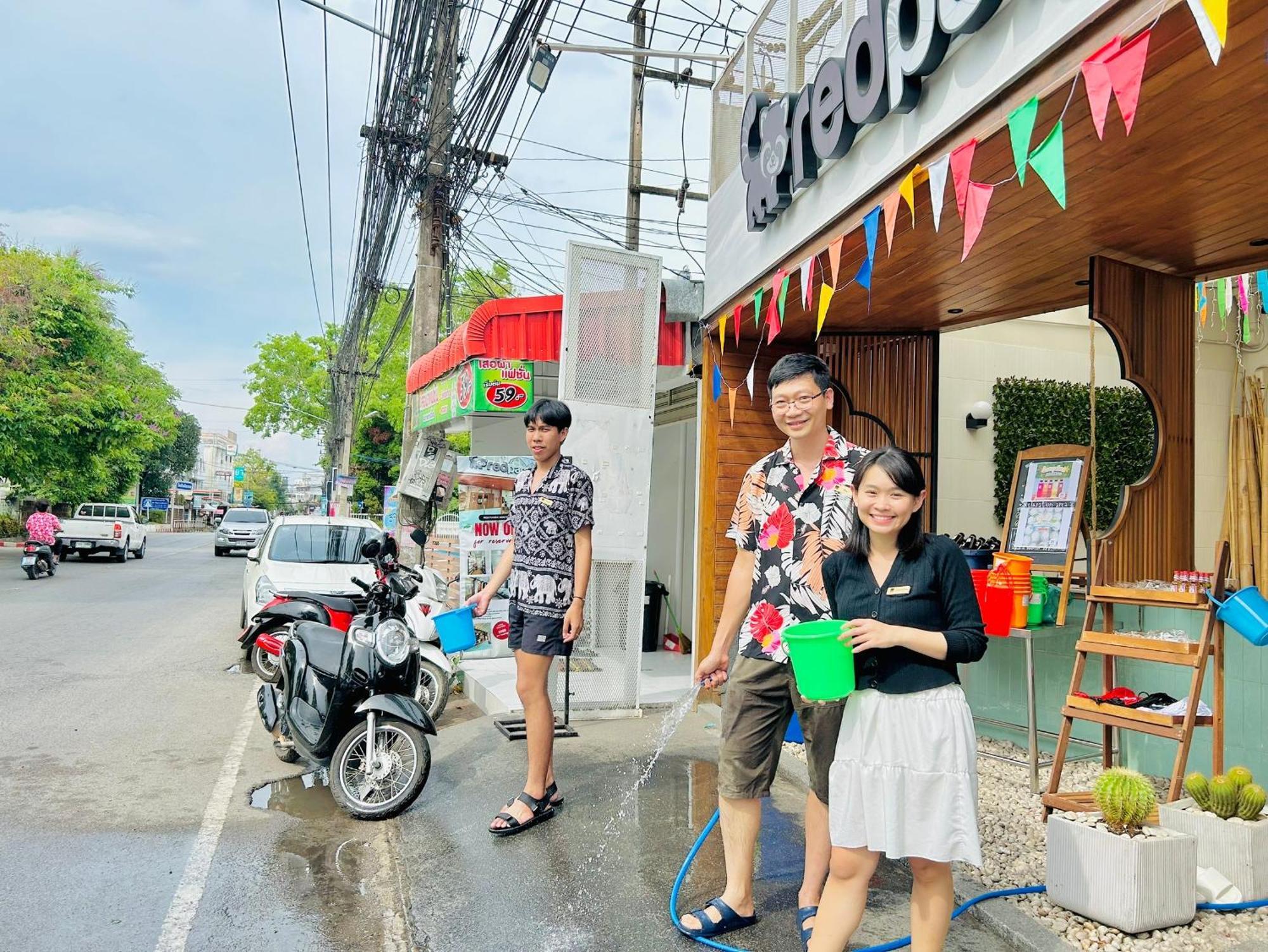 Auberge de jeunesse Redpanda & Cafe